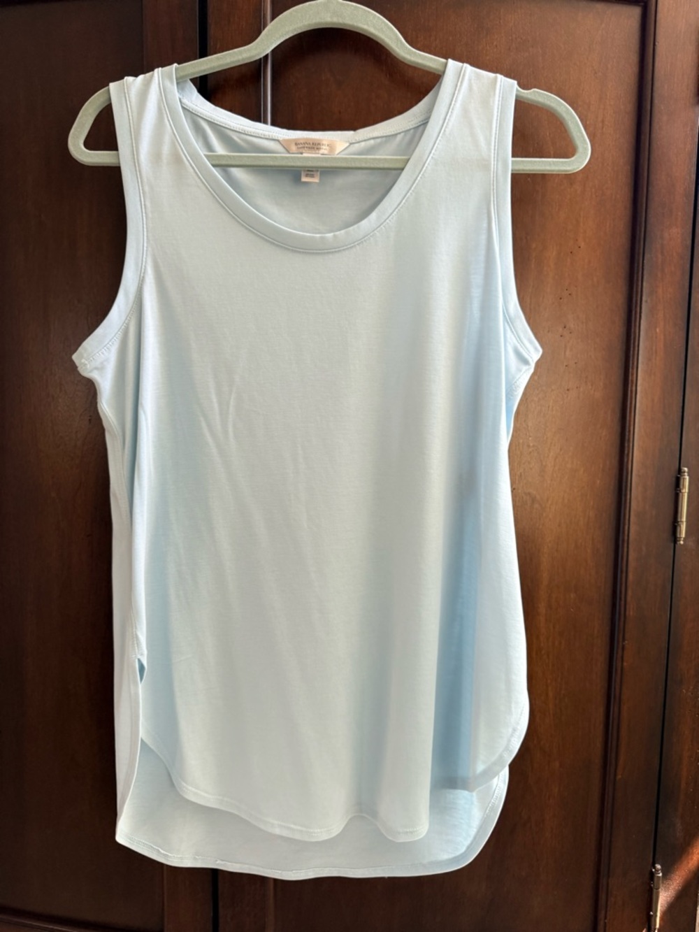 Banana Republic Light Blue Sleeveless Scoop Neck Tank